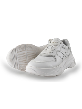 DSTRCT Sneakers