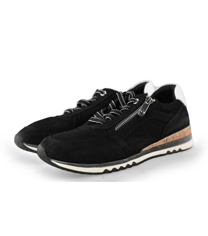 Omoda Sneakers