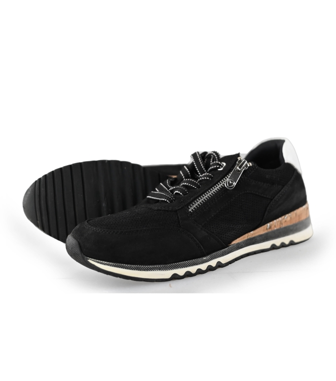 Omoda Sneakers