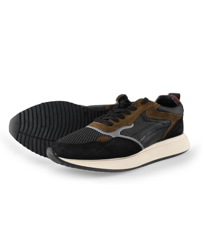 Sub55 Sneakers