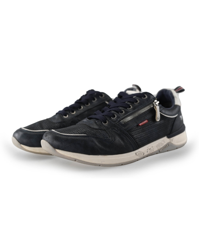 Mustang Sneakers