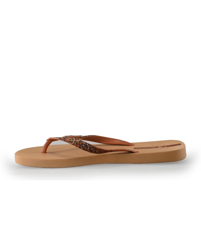 Ipamema Slippers