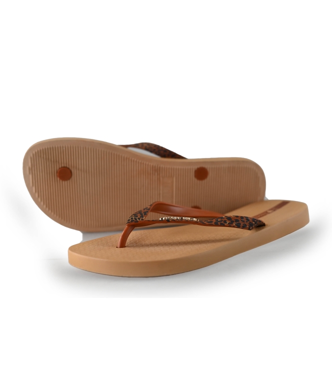Ipamema Slippers