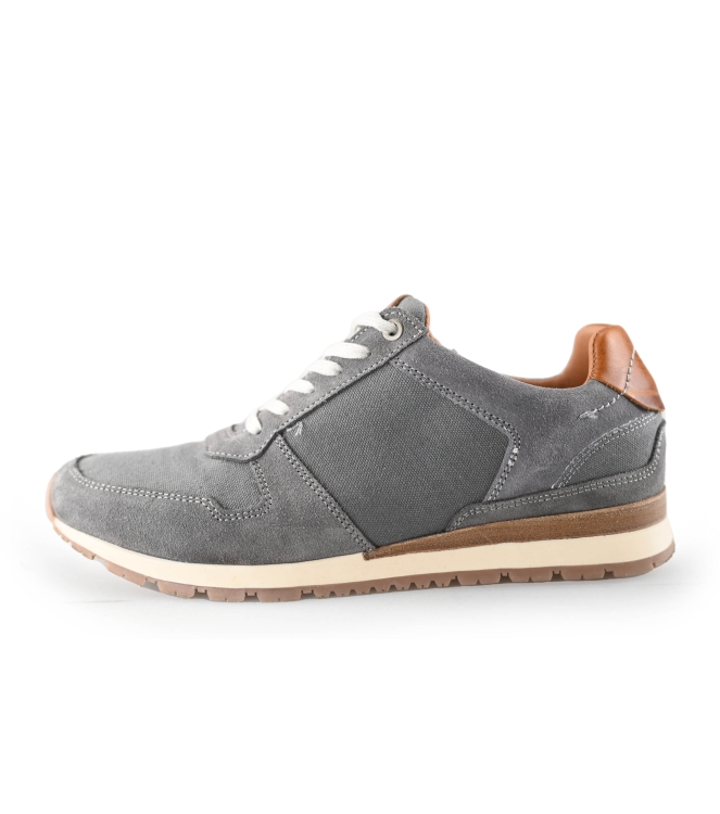 Travelin Sneakers