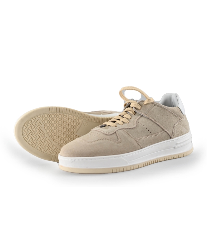 DSTRCT Sneakers