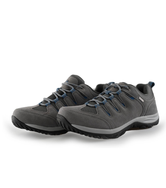 Travelin Sneakers