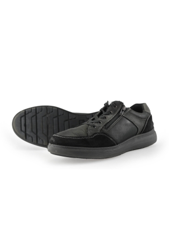 DSTRCT Sneakers