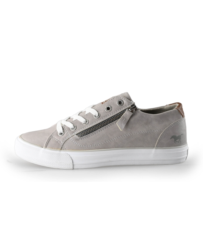 Mustang Sneakers
