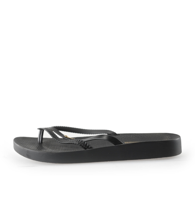 Ipamema Slippers