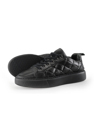 Mysa Sneakers