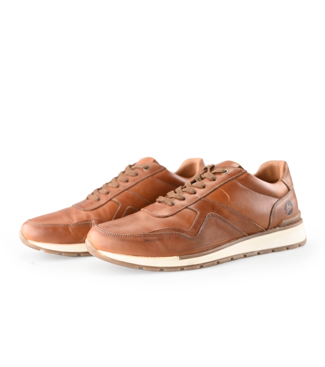 Travelin Sneakers
