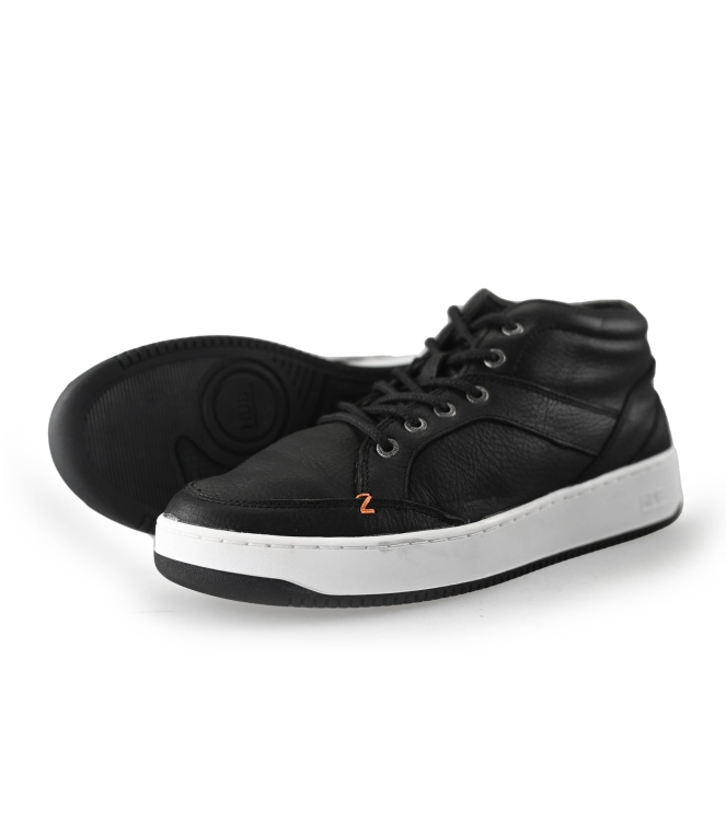 Hub Sneakers