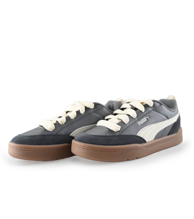 Puma Sneakers