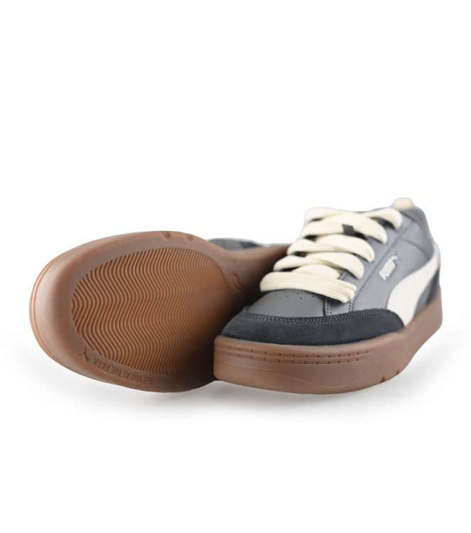 Puma Sneakers