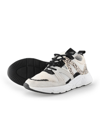 Wysh Sneakers
