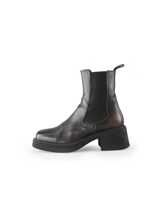 Vagabond Chelsea boots