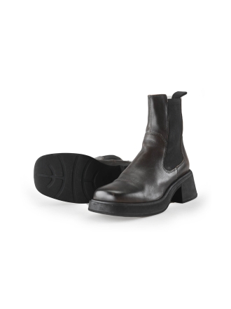 Vagabond Chelsea boots