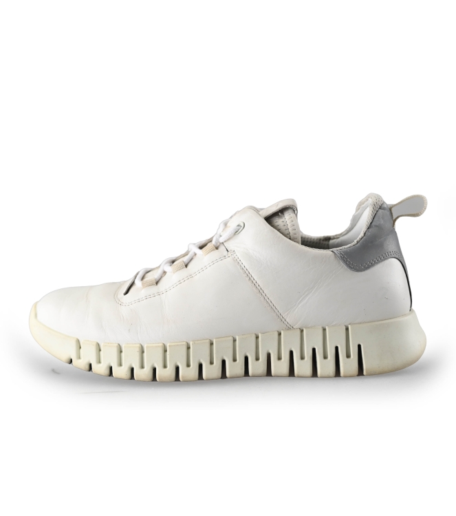 Ecco Sneakers