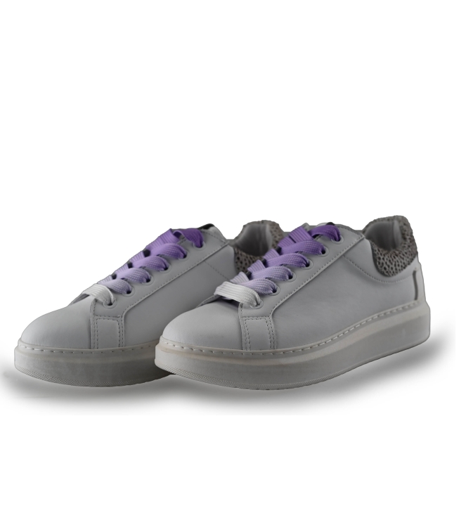 Maruti Sneakers