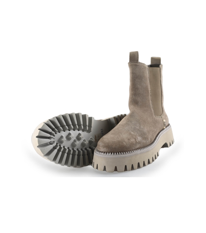 Maruti Chelsea boots