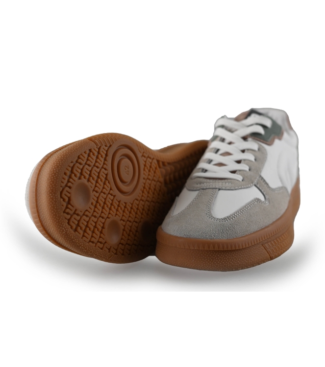 Maruti Sneakers