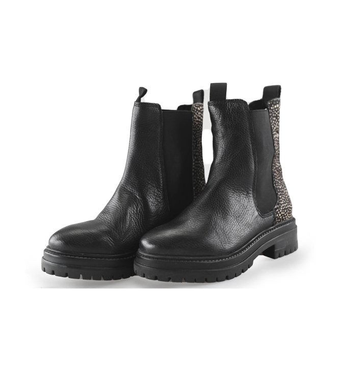 Maruti Chelsea boots