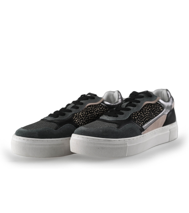 Maruti Sneakers