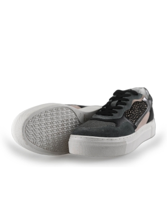 Maruti Sneakers