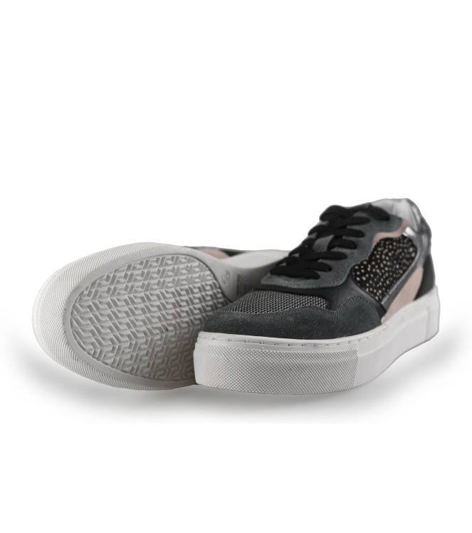 Maruti Sneakers