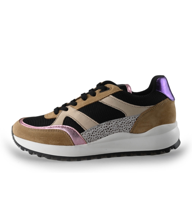 Maruti Sneakers