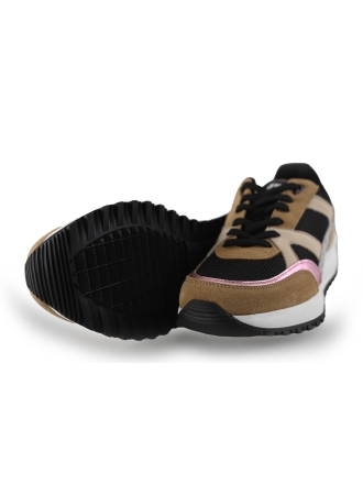Maruti Sneakers