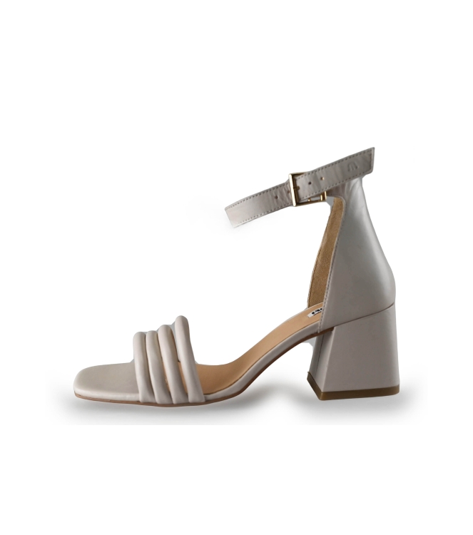 Maruti Sandalen