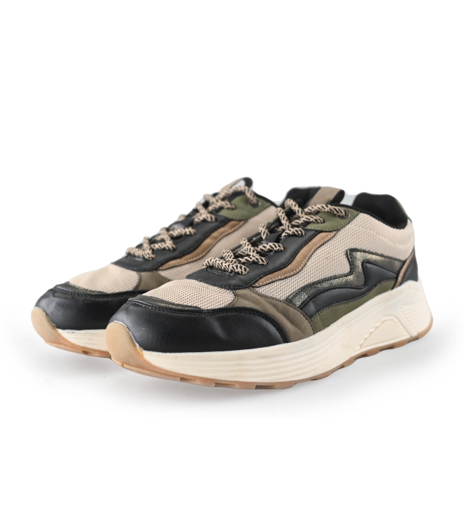 Dstrct3 Sneakers