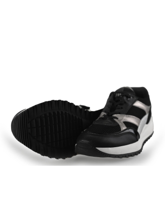 Maruti Sneakers