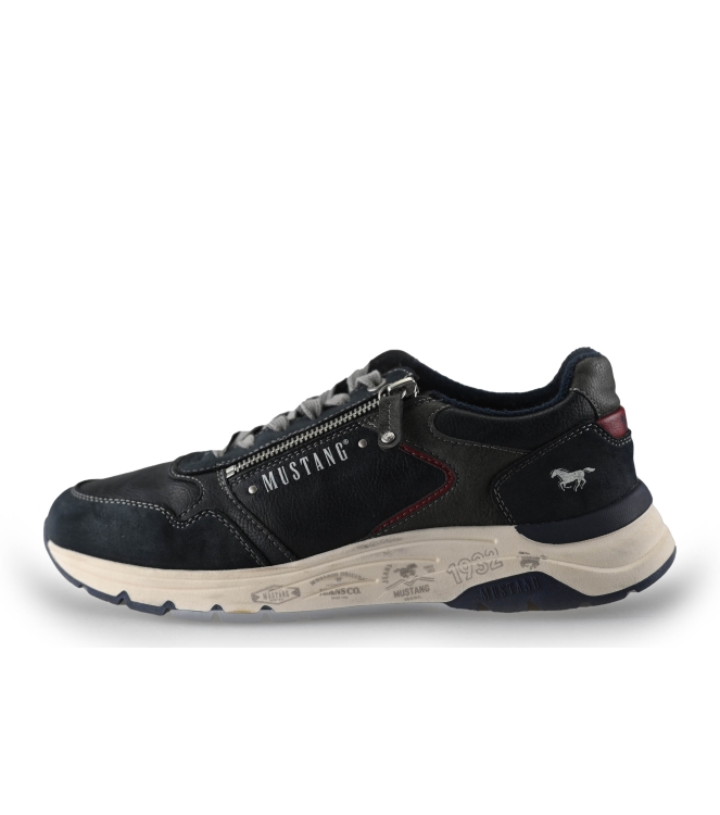 Mustang Sneakers