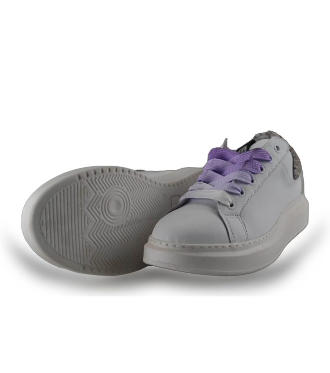 Maruti Sneakers
