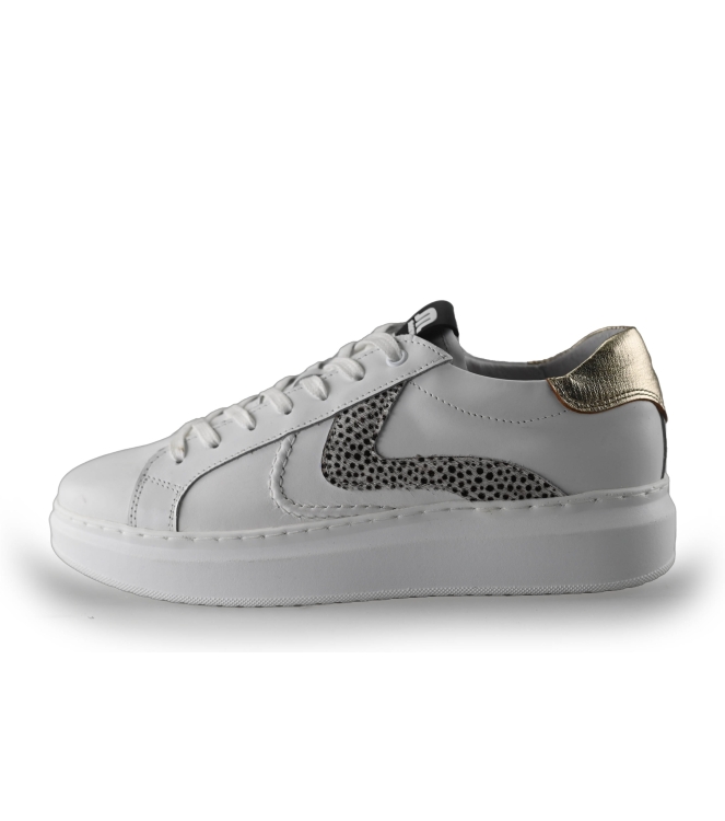 Maruti Sneakers