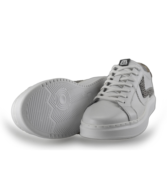 Maruti Sneakers