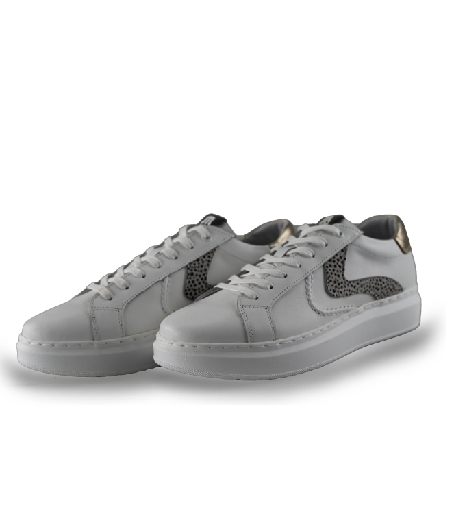 Maruti Sneakers