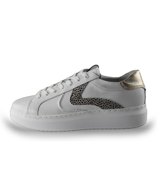 Maruti Sneakers