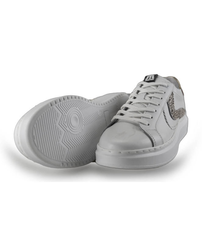 Maruti Sneakers
