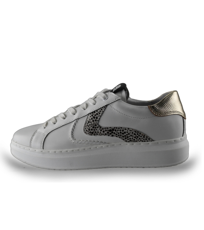 Maruti Sneakers