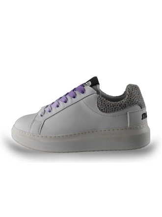 Maruti Sneakers