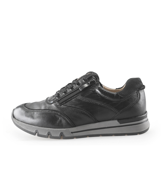 Caprice Sneakers