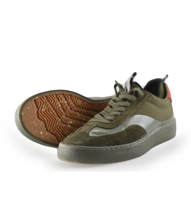Barefoot Groundies Sneakers