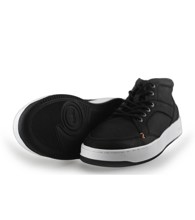 Hub Sneakers