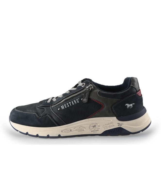 Mustang Sneakers