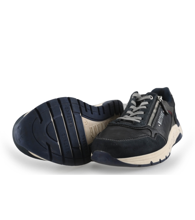Mustang Sneakers