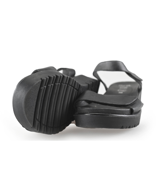 Ara Sandalen
