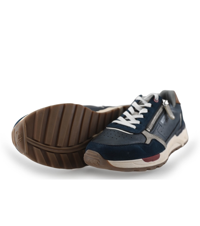 Mustang Sneakers